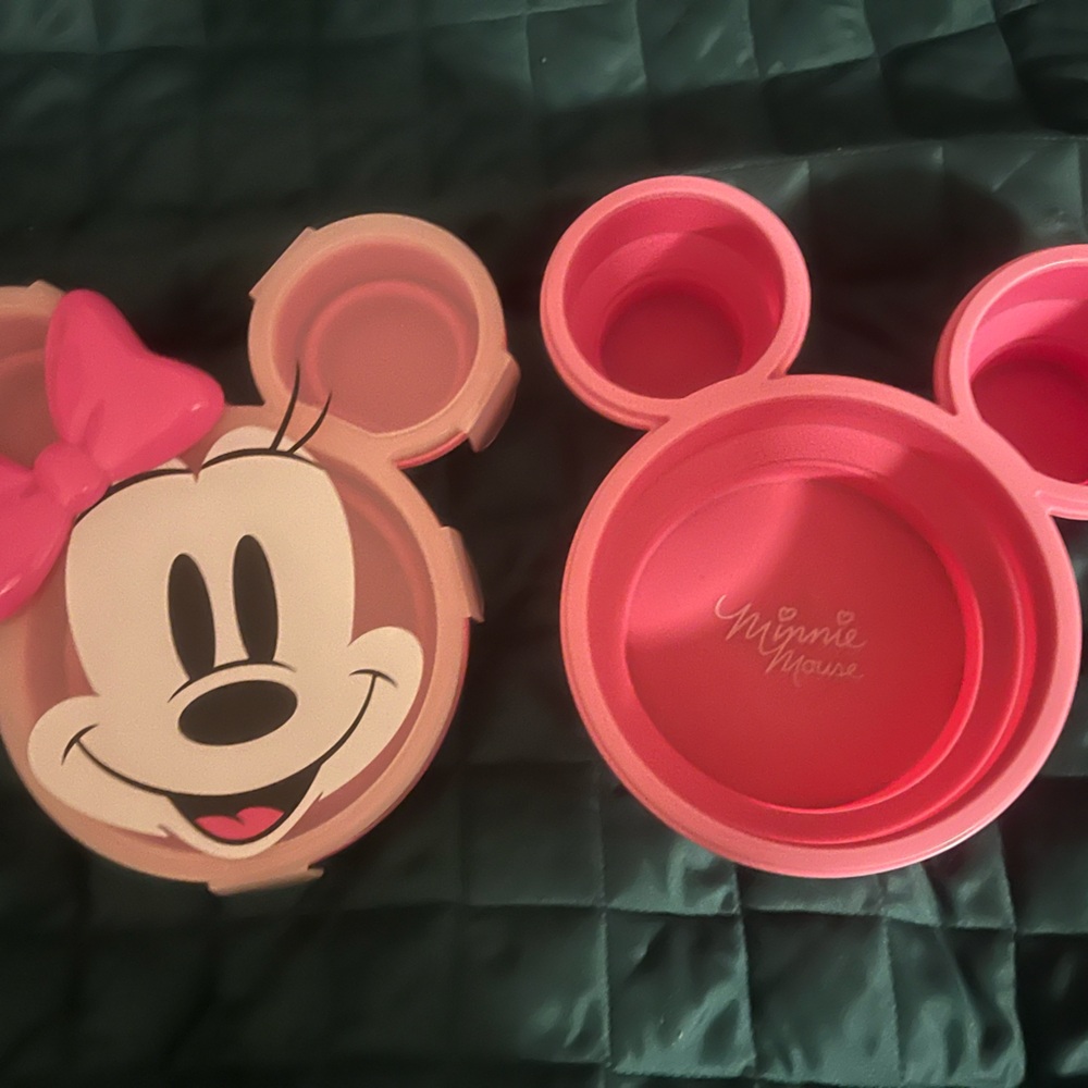 Disney Store Minnie Mouse Food Storage Collapsible Silicone 2 containers 1 lid